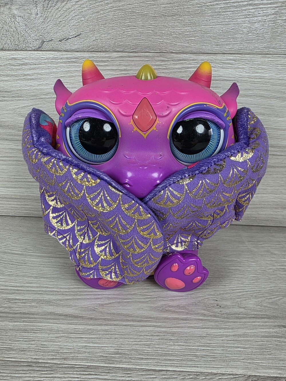 Hasbro F0633 Interactive Plastic and Fabric Dragon Toy Fantasy Read SU64